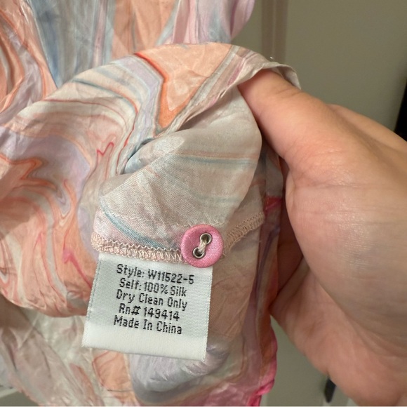 Johnny Was Workshop Watercolor Marble Silk Blouse Size S 100% Silk Boho Chic - Picture 5 of 5